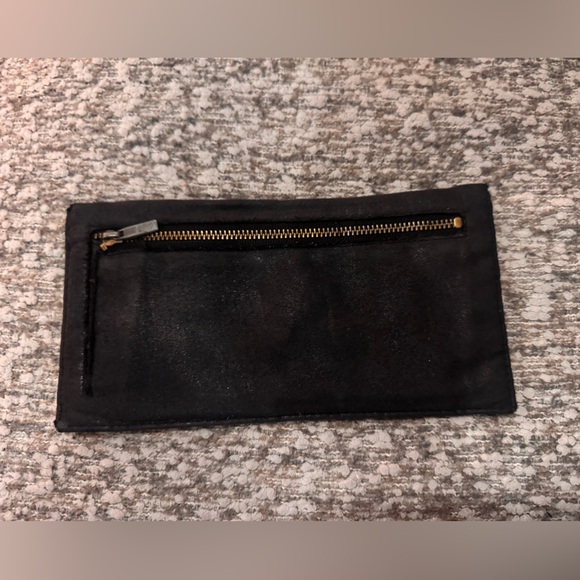 Matt & Nat Black Leather Clutch envelope shape - Picture 4 of 4